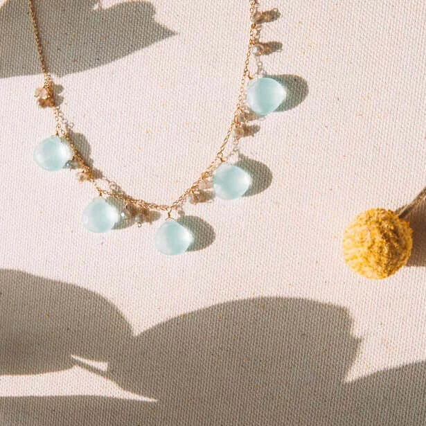 Yellow Ultra Soft Sports Bra for Cozy -Aqua Chalcedony & Labradorite Gold Dewdrop Necklace