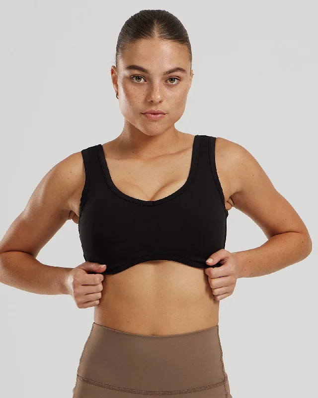 Black Back Closure Sports Bra for Fit -Essential Contour Bra | Black