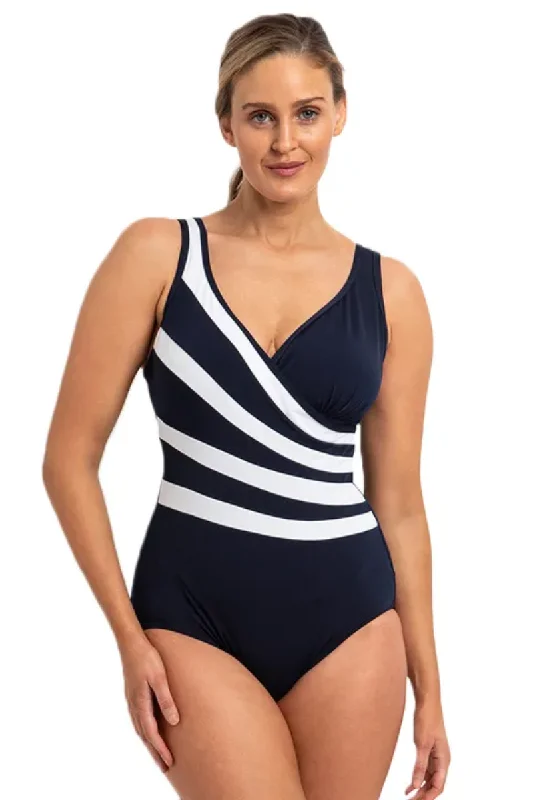 Black Polyester Sports Tank Top for Strength -Pool Proof Vogue Fan Splice Tank One Piece - Navy