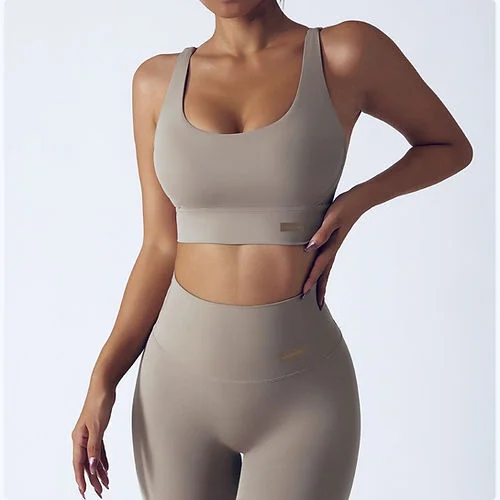 Black Lightweight Sports Top for Ease -Kye Crop Top 2.0 - Pastel Khaki